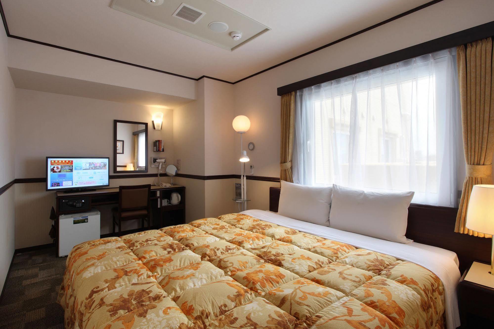 Toyoko Inn Kofu-Eki Minami-Guchi No.1 Exterior photo